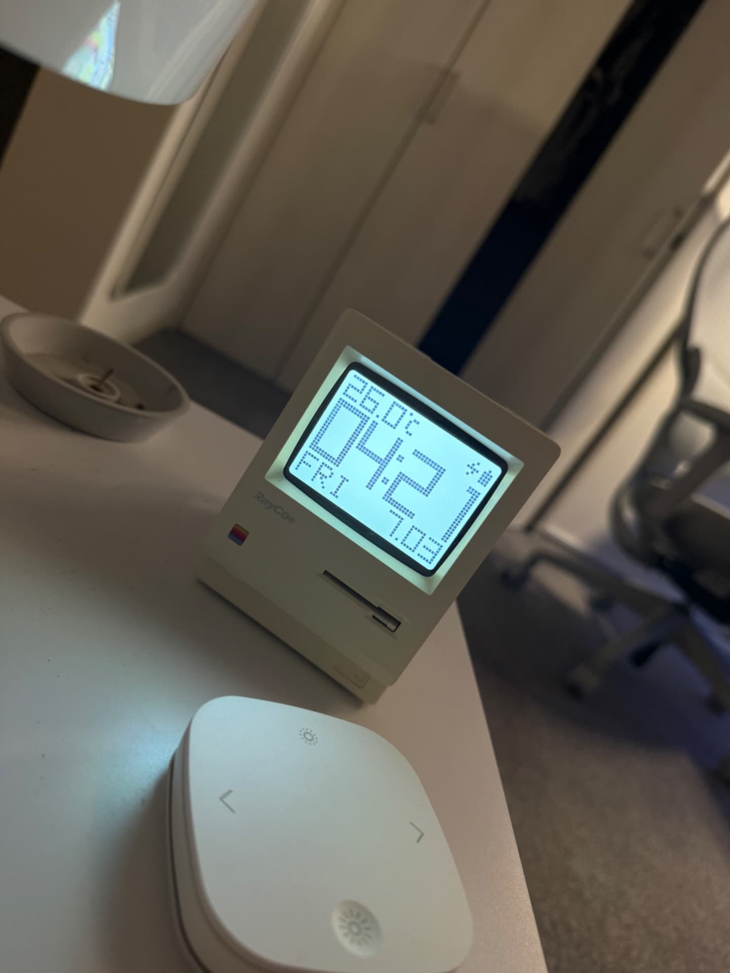ベッド横の時計⏰