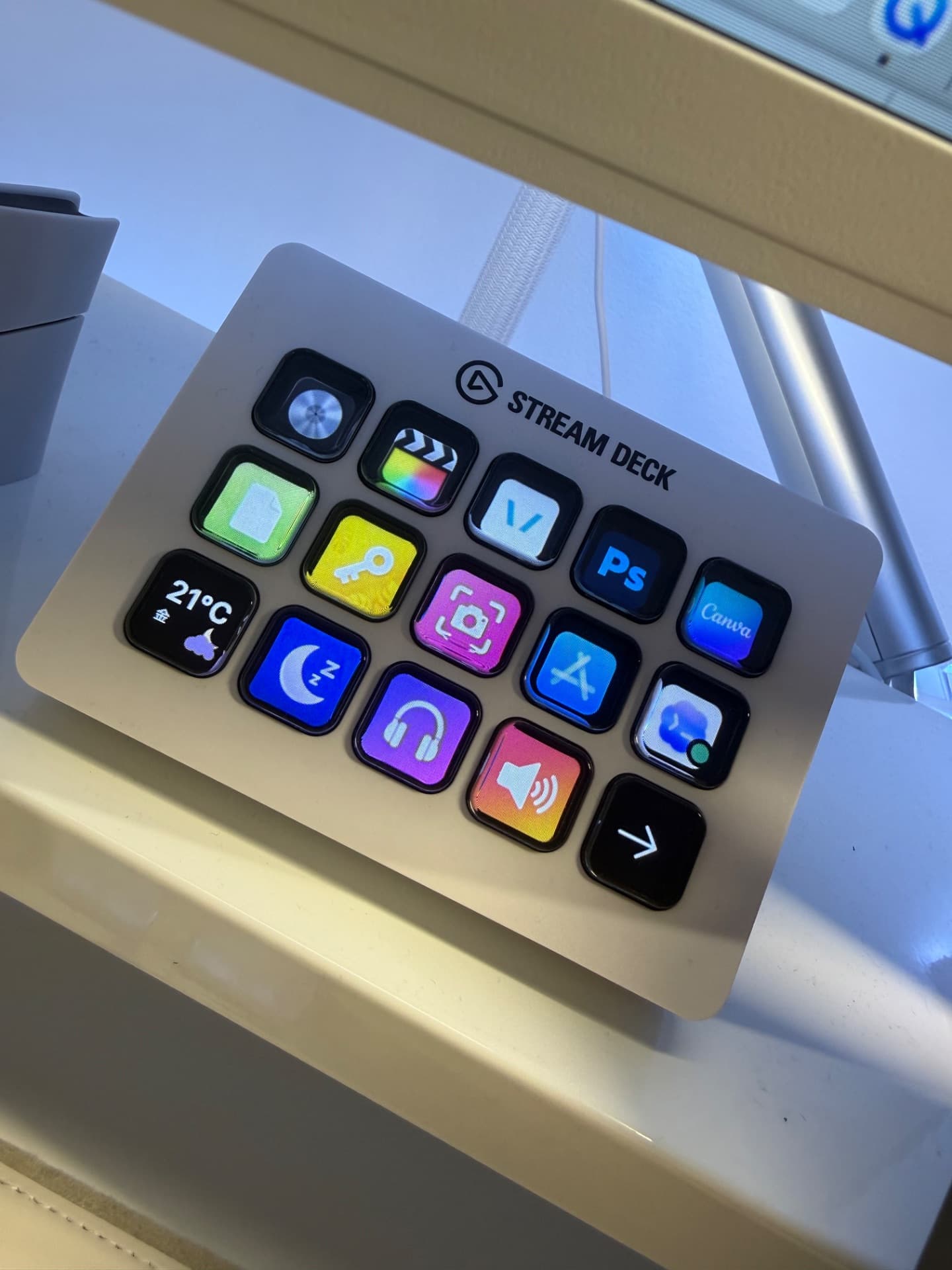 定番の左手デバイス⌨️