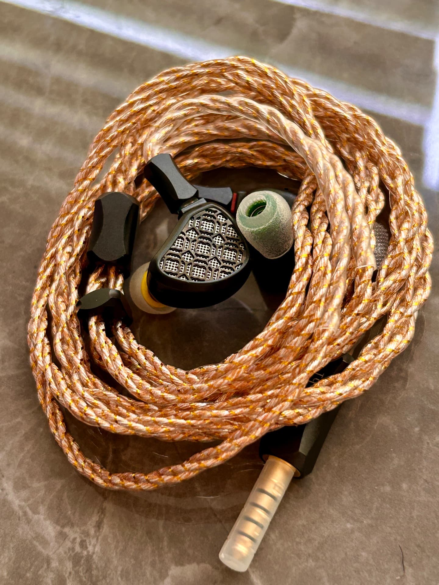 KEFINE Arnar ×Hedacabl K02