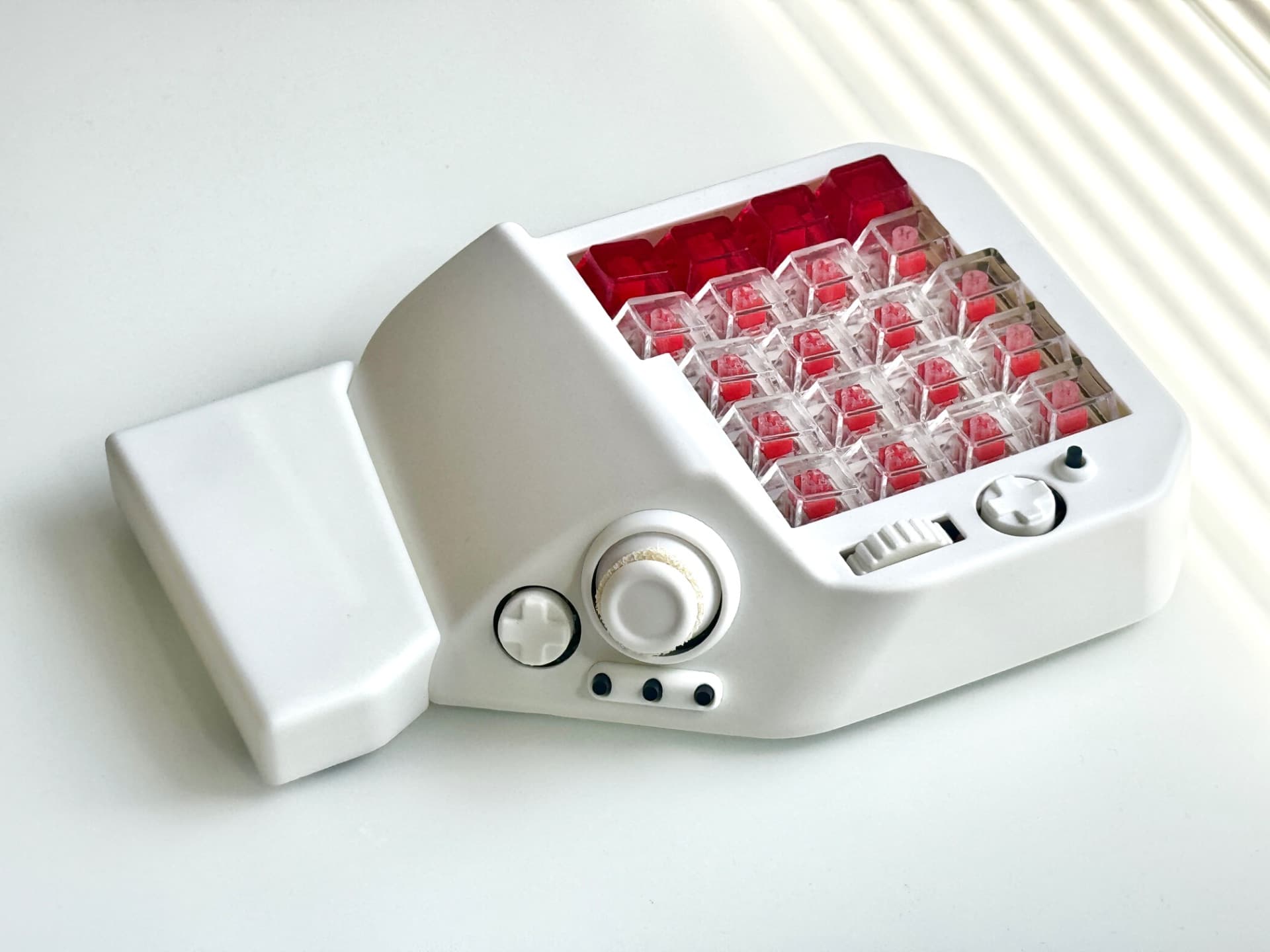 MH-Delta Standard / White