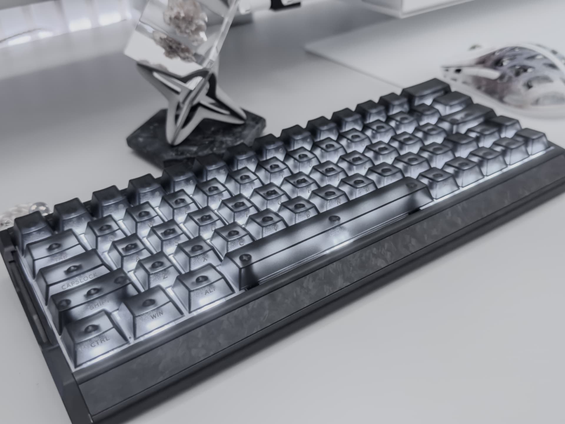 IQUNIX EV63 Dark Side RS