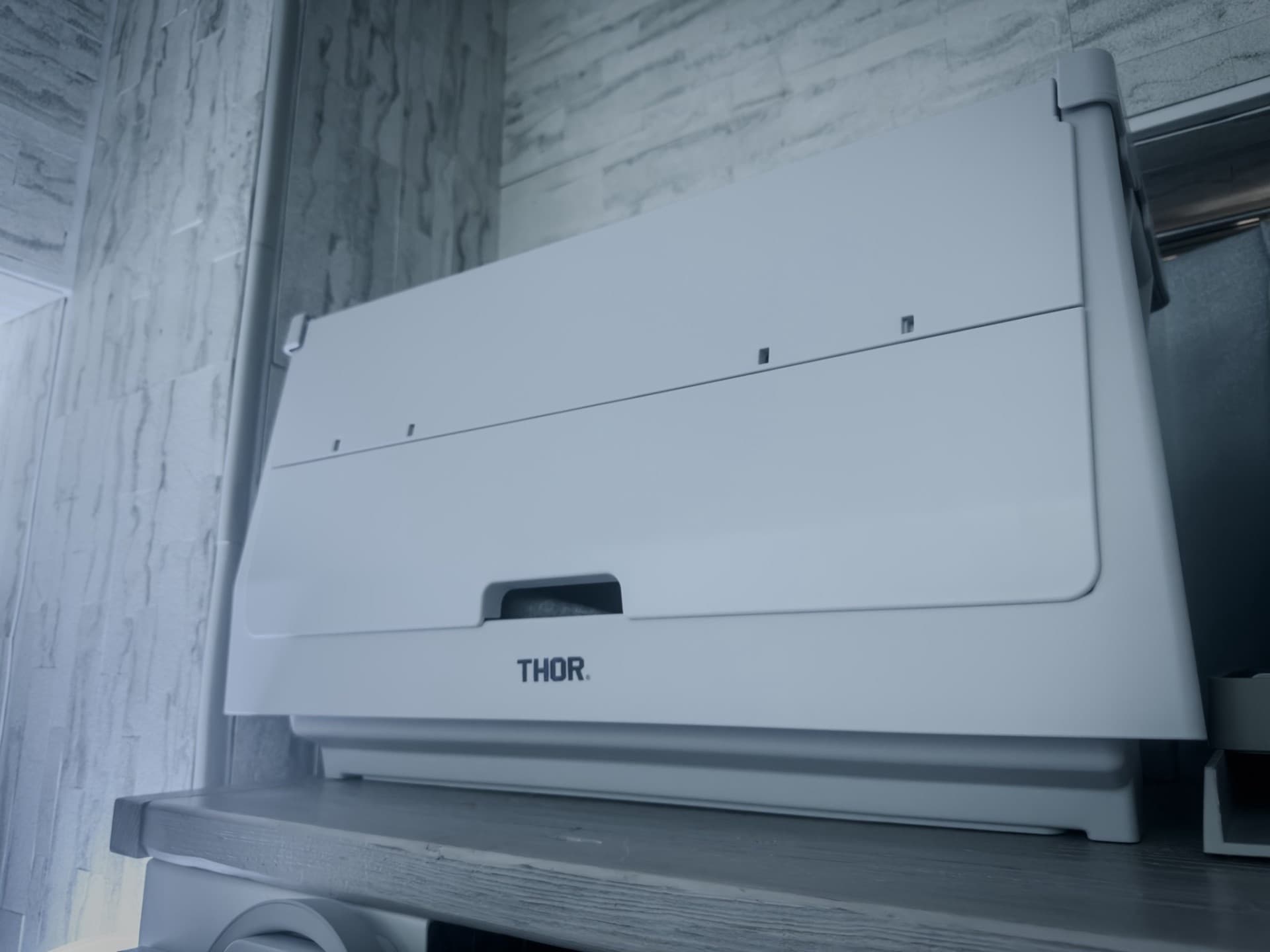 THOR STACKING SHELF CONTAINER White